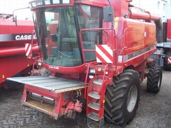 mietitrebbia per grano Case IH 2388