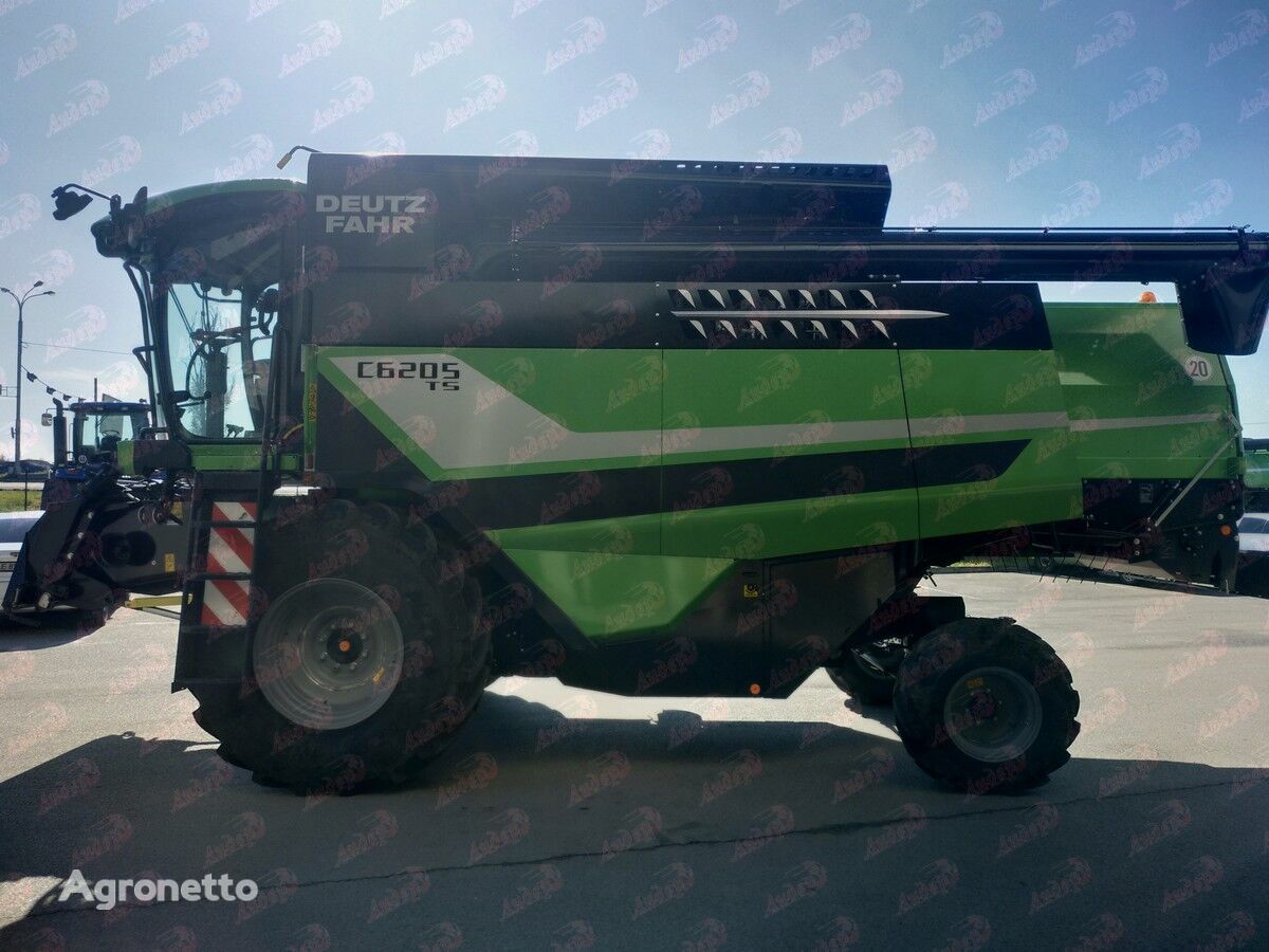 mietitrebbia per grano Deutz-Fahr S6205TS nuova