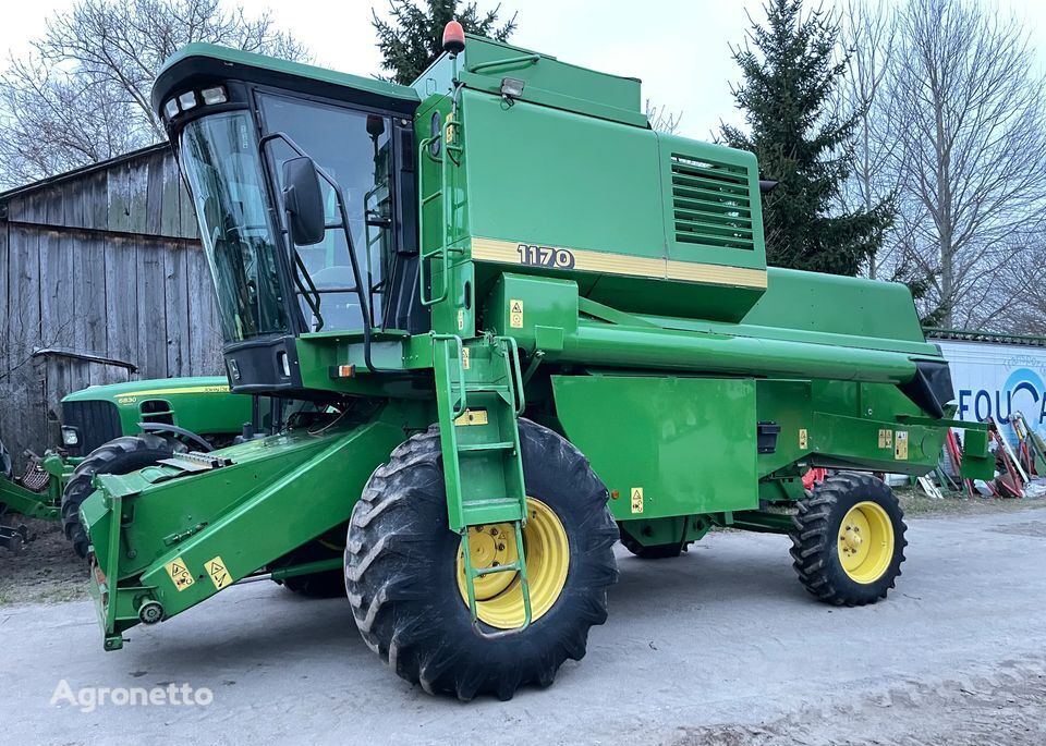 mietitrebbia per grano John Deere 1170