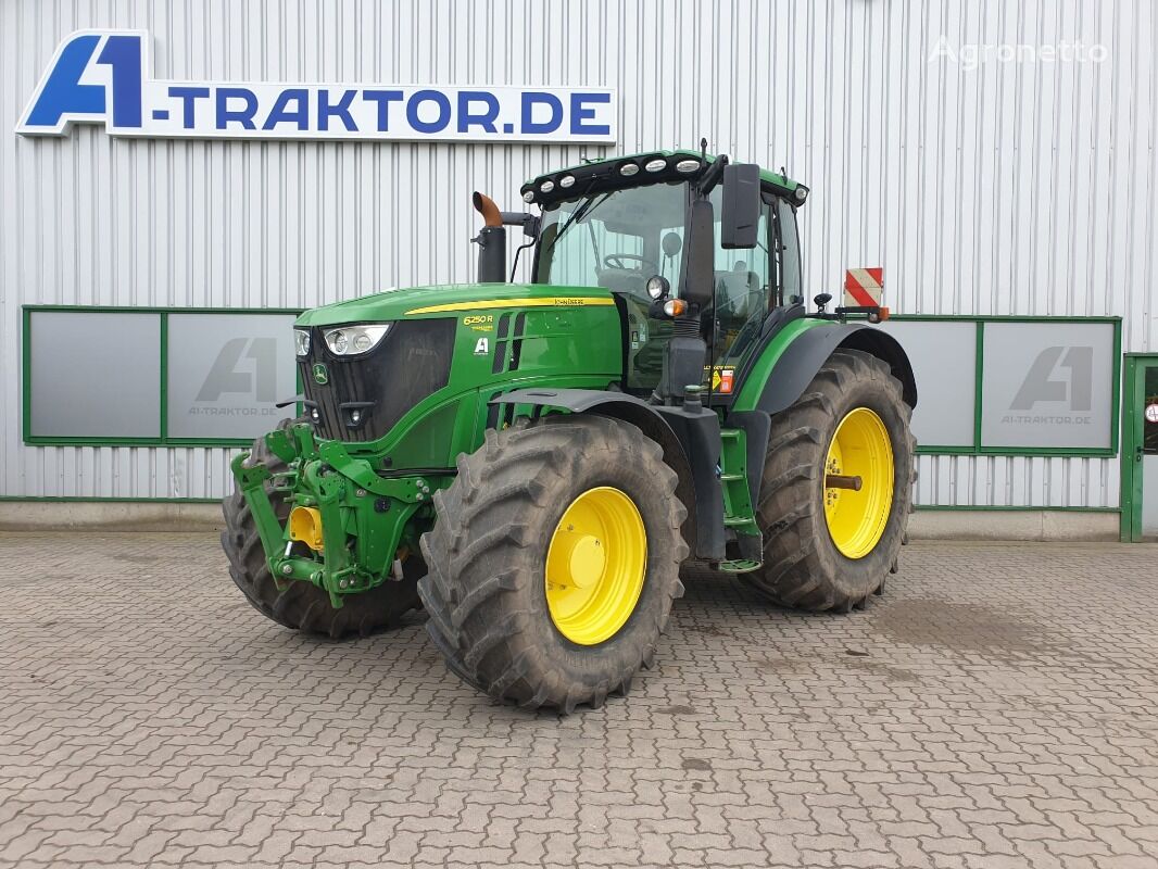 trattore gommato John Deere 6250R