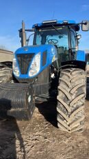 trattore gommato New Holland T7050